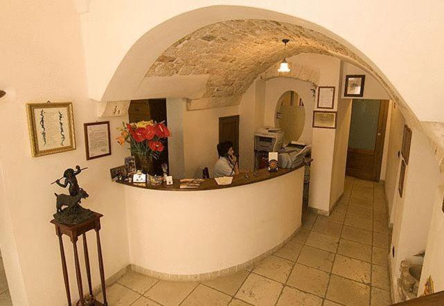 Hotel Palazzo D'Erchia Conversano Eksteriør bilde