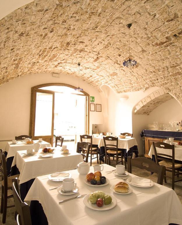 Hotel Palazzo D'Erchia Conversano Eksteriør bilde