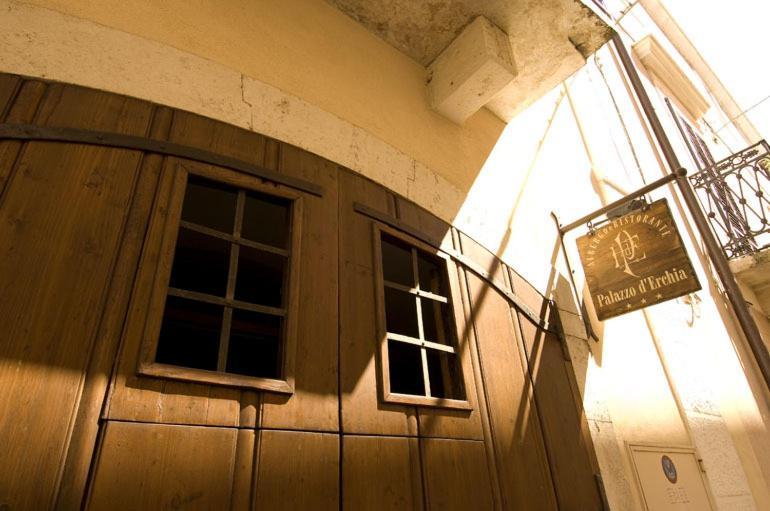 Hotel Palazzo D'Erchia Conversano Eksteriør bilde